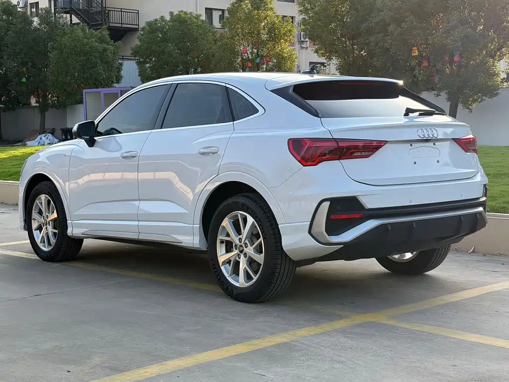 Audi Q3 Sportback — фото 4