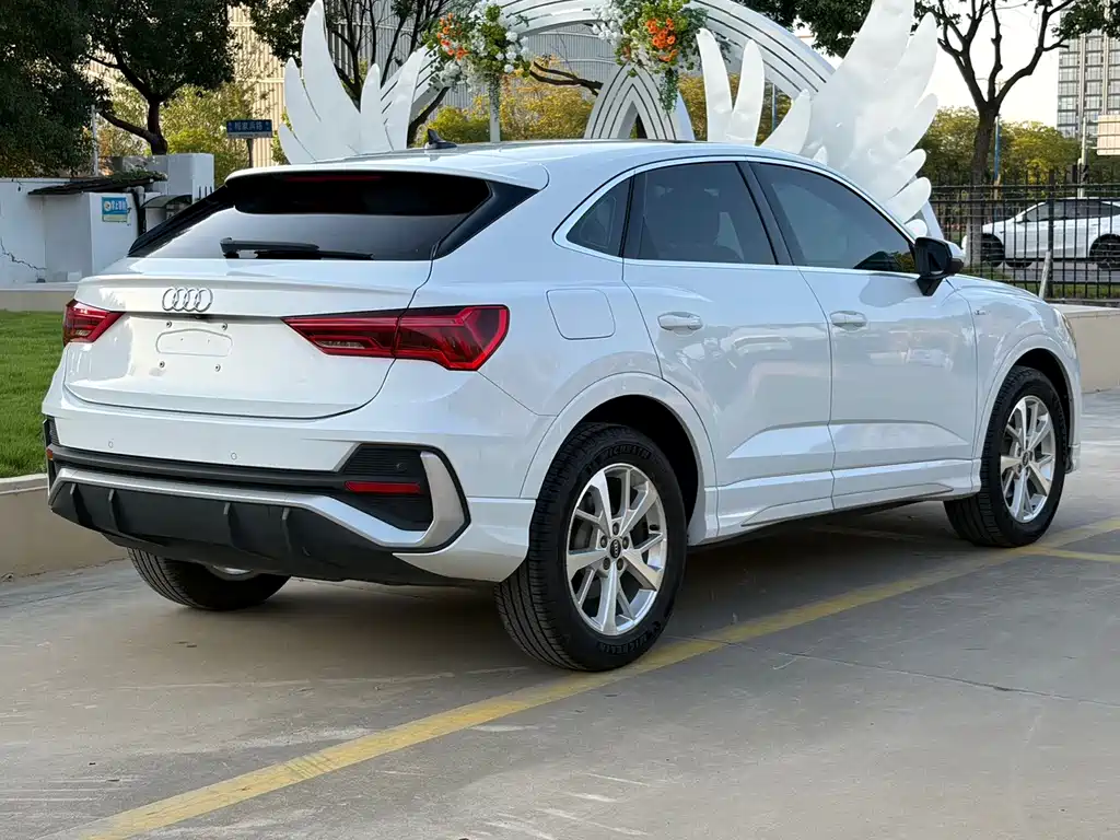 Audi Q3 Sportback — фото 5