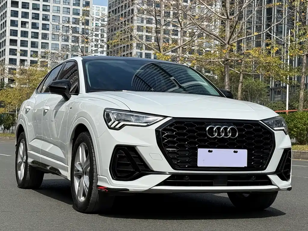 Audi Q3 Sportback — фото 3