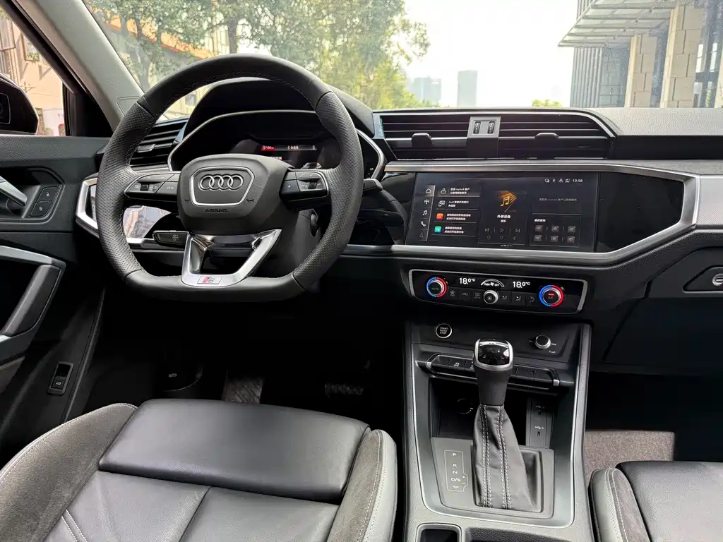 Audi Q3 Sportback — фото 8