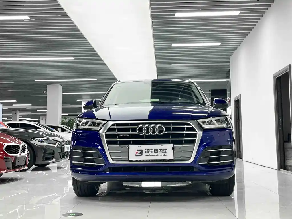 Audi Q5L — фото 2