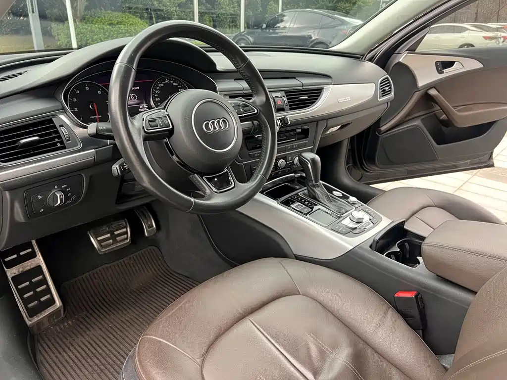 Audi A6 (Import) — фото 9