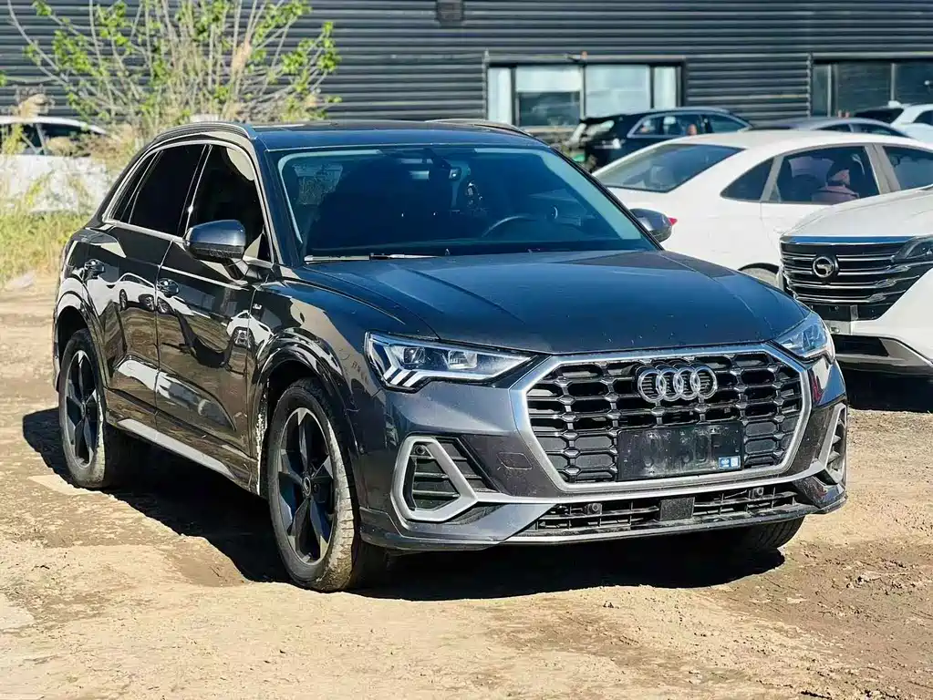 Audi Q3 — фото 3