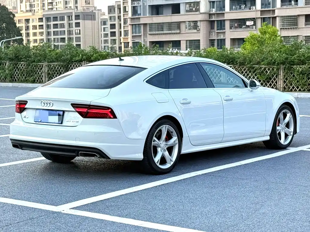 Audi A7 — фото 9