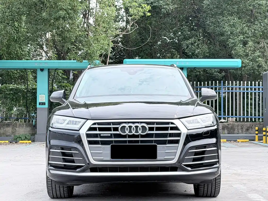 Audi Q5L — фото 2