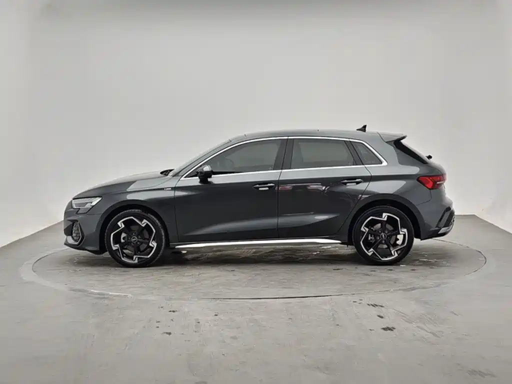 Audi A3 — фото 3