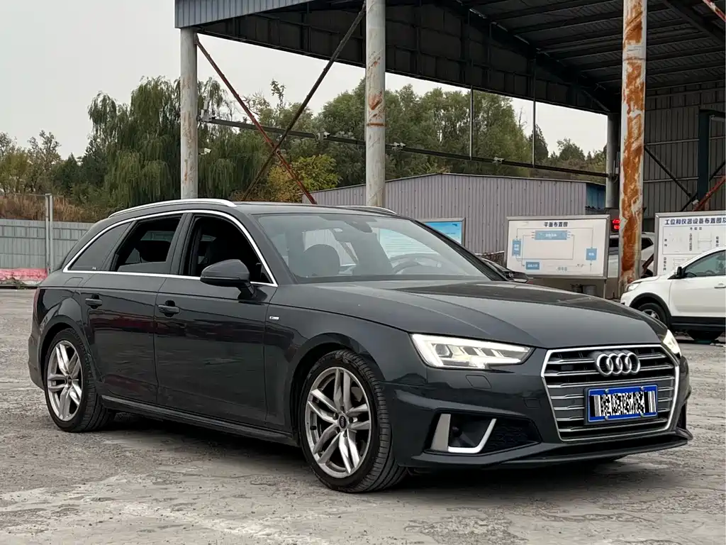 Audi A4 (Import) — фото 3