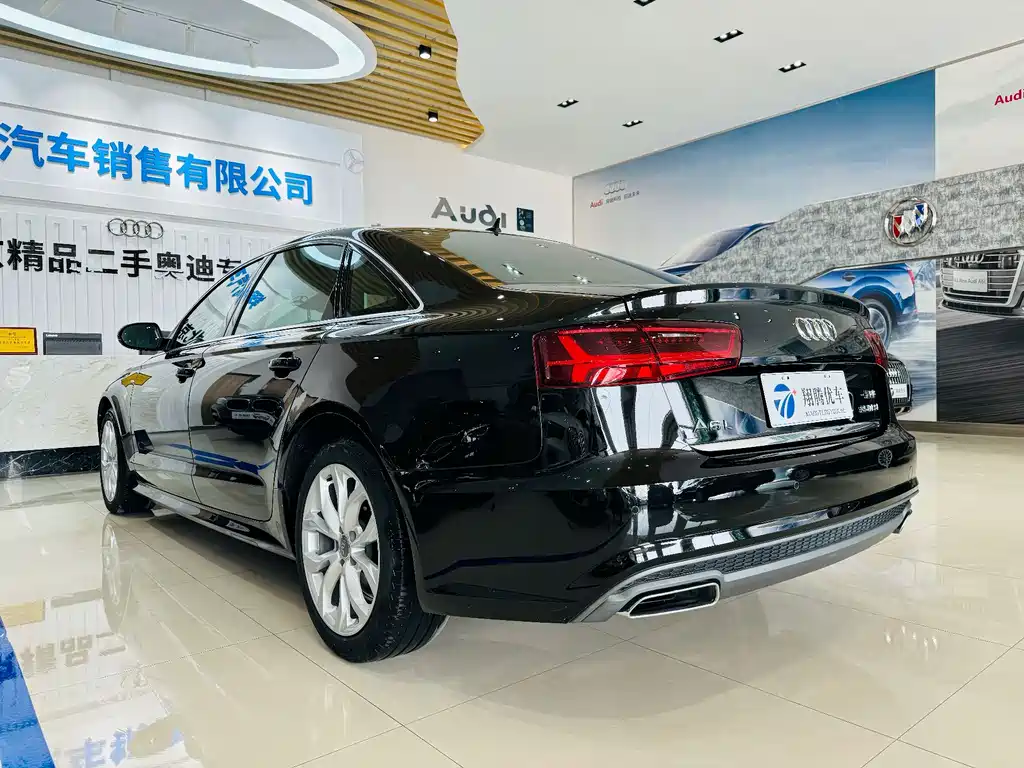 Audi A6L — фото 5