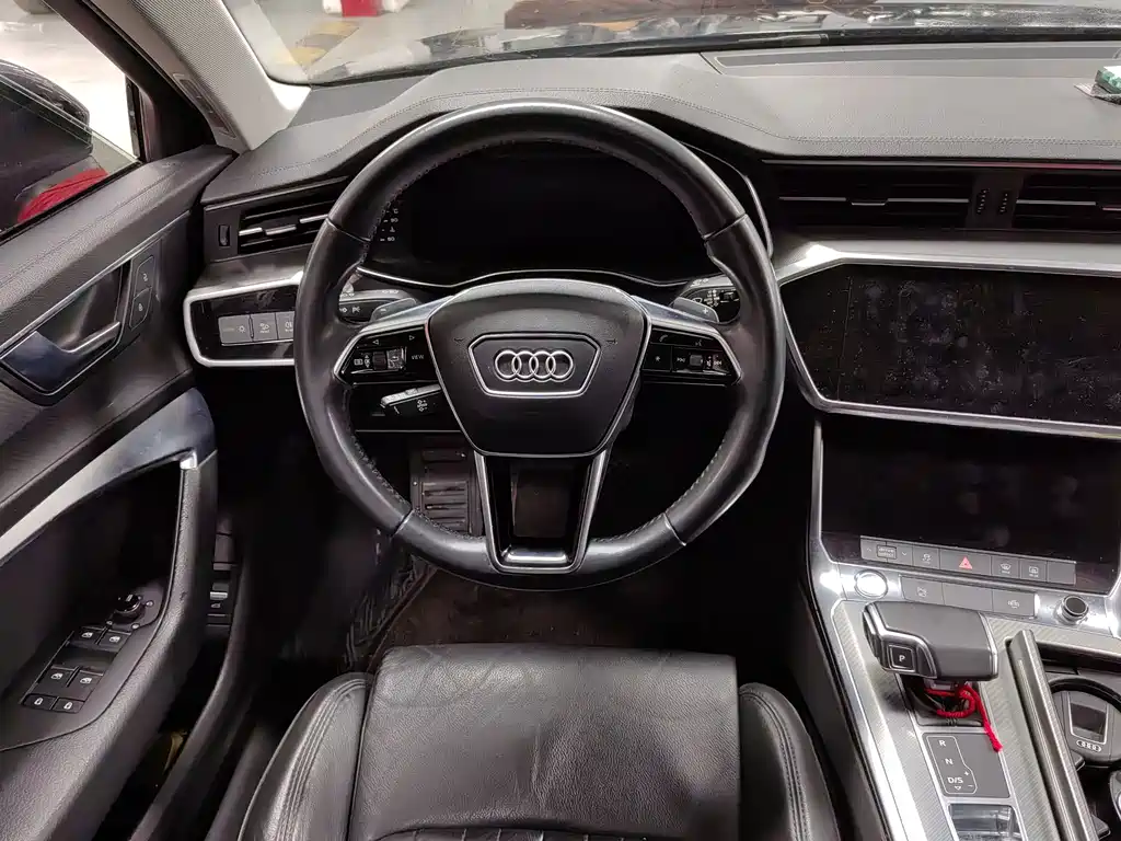 Audi A6L — фото 5