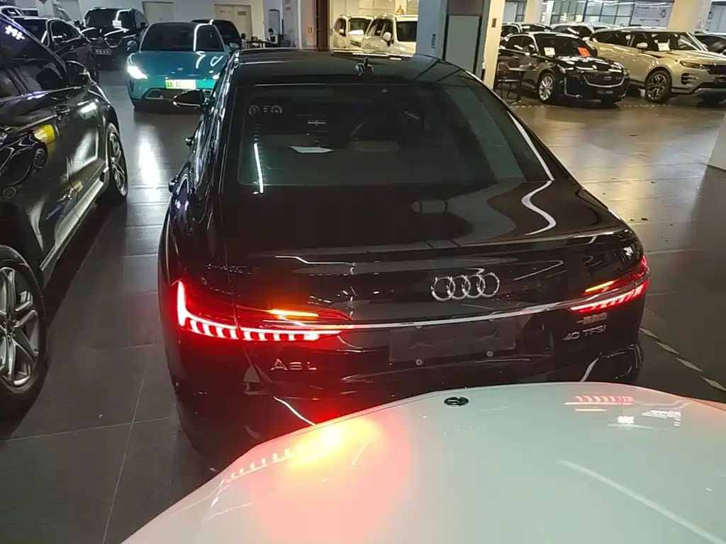 Audi A6L — фото 5