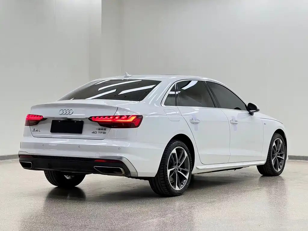 Audi A4L — фото 4