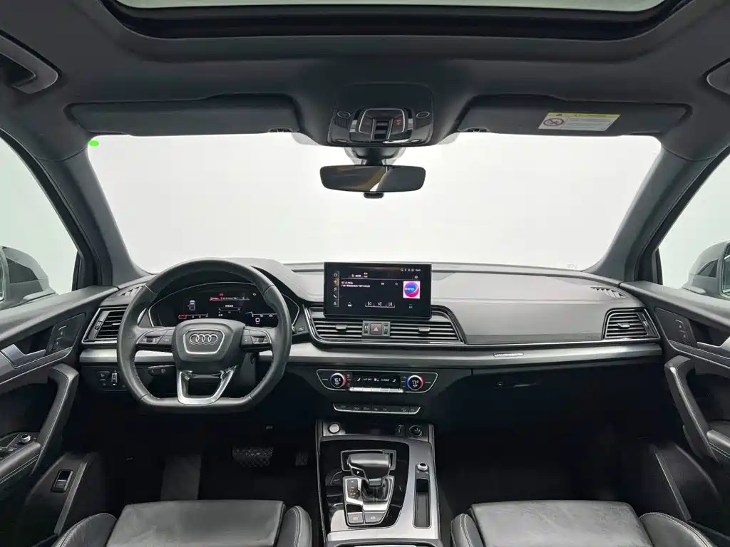 Audi Q5L Sportback — фото 23