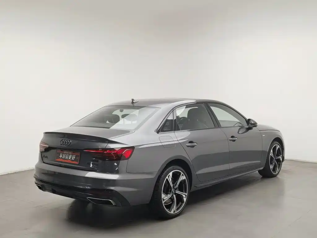 Audi A4L — фото 2