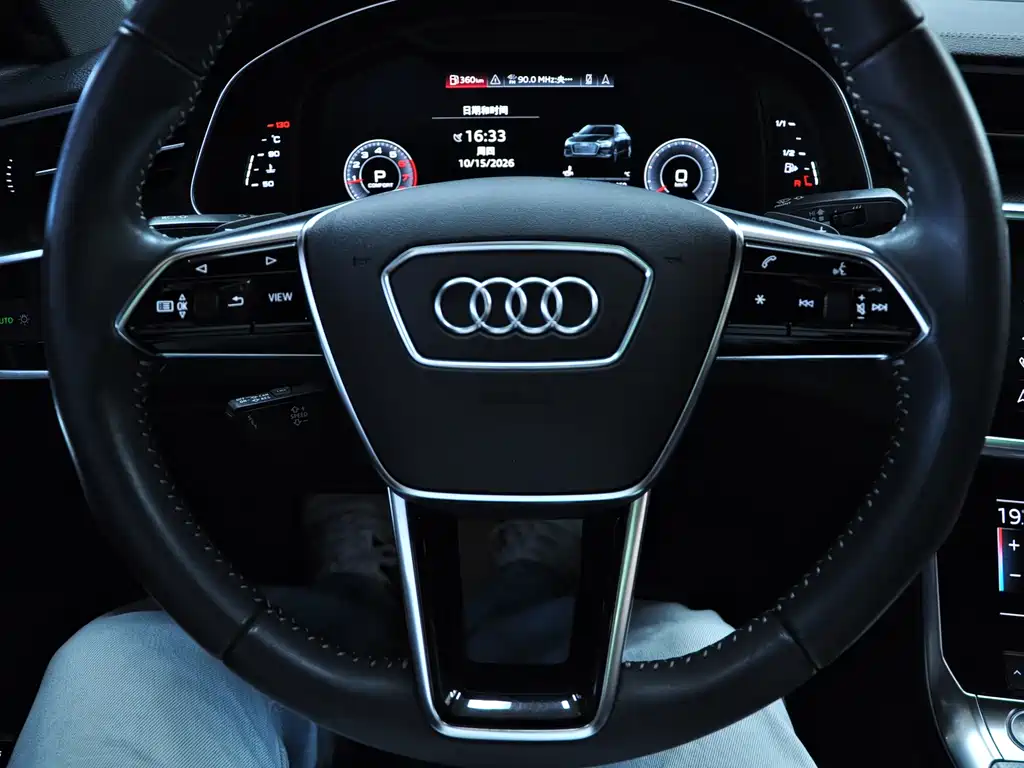 Audi A6L — фото 7