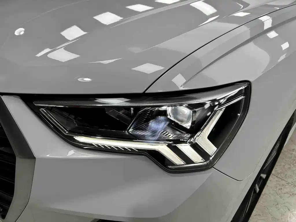 Audi Q3 — фото 23