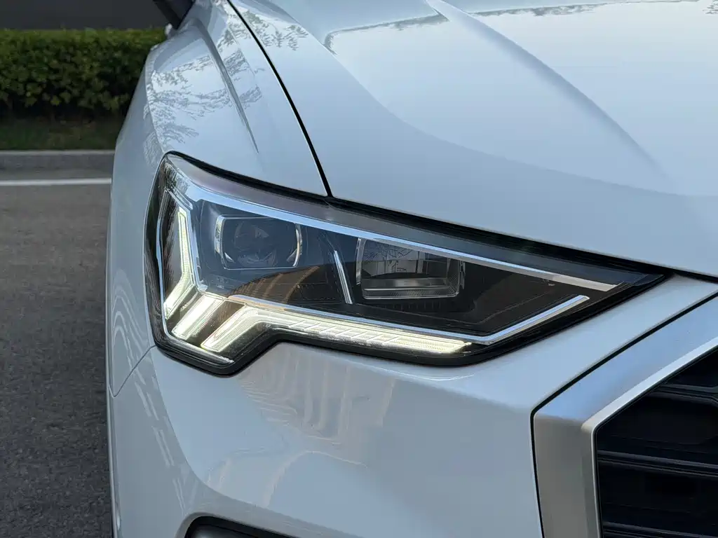 Audi Q3 — фото 19