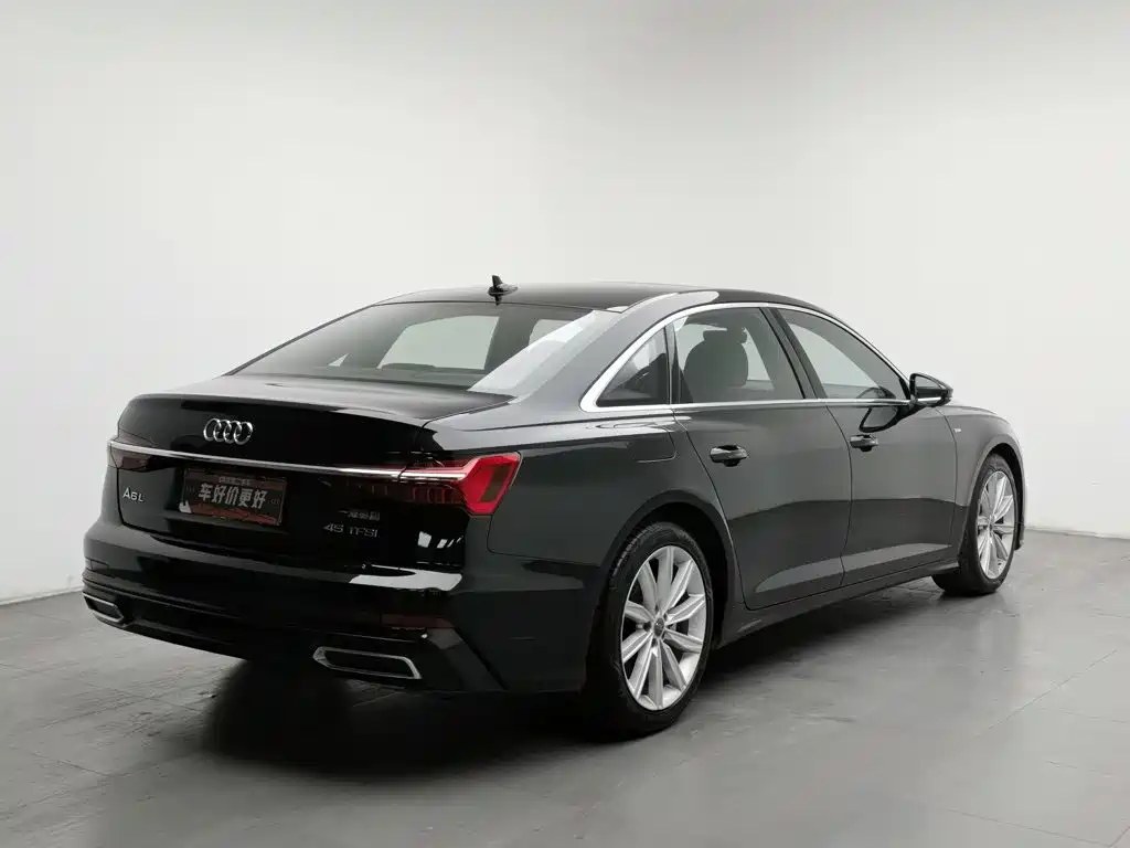 Audi A6L — фото 2
