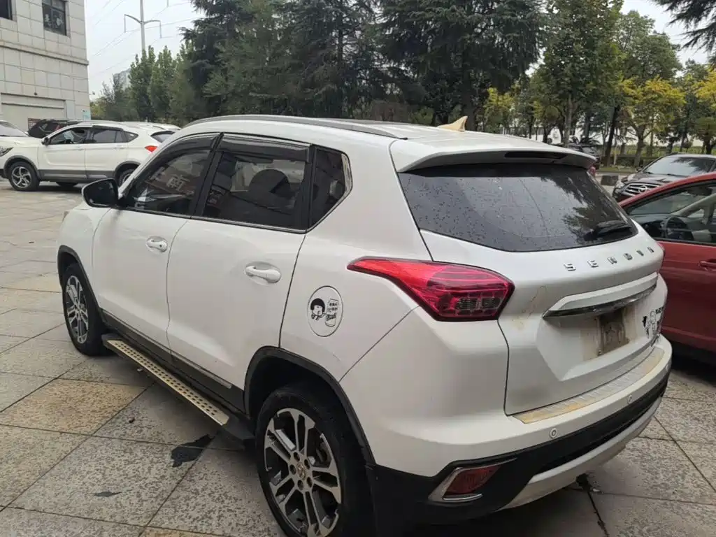 BAIC Senova X35 — фото 4