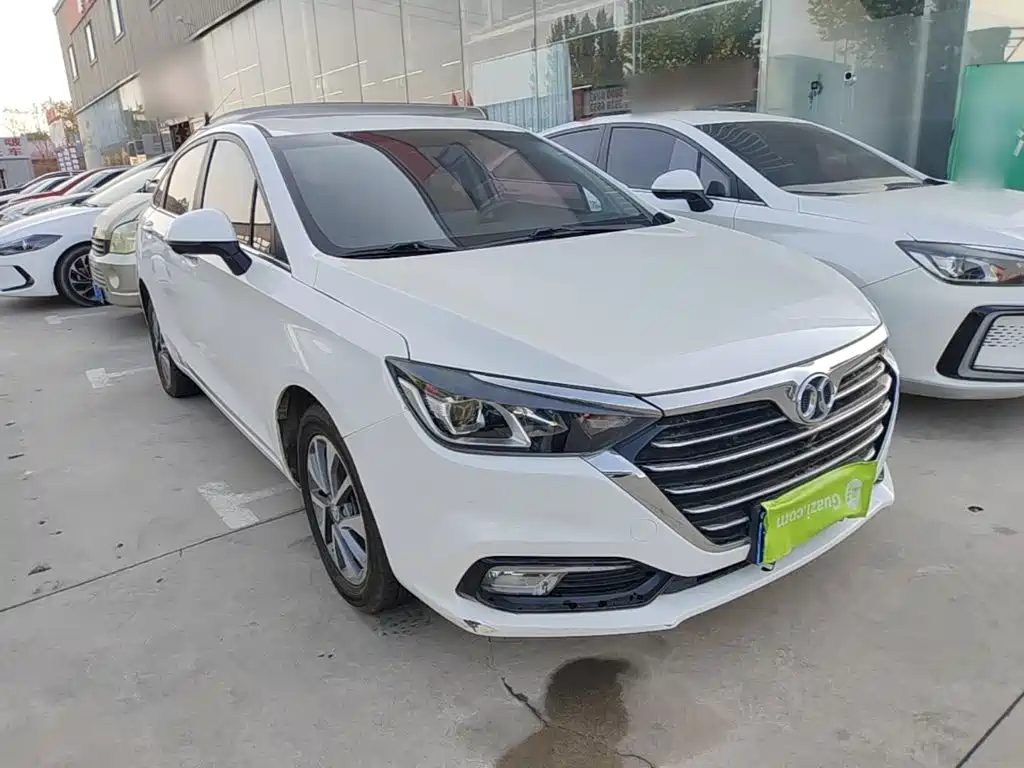 BAIC Senova D50 — фото 3