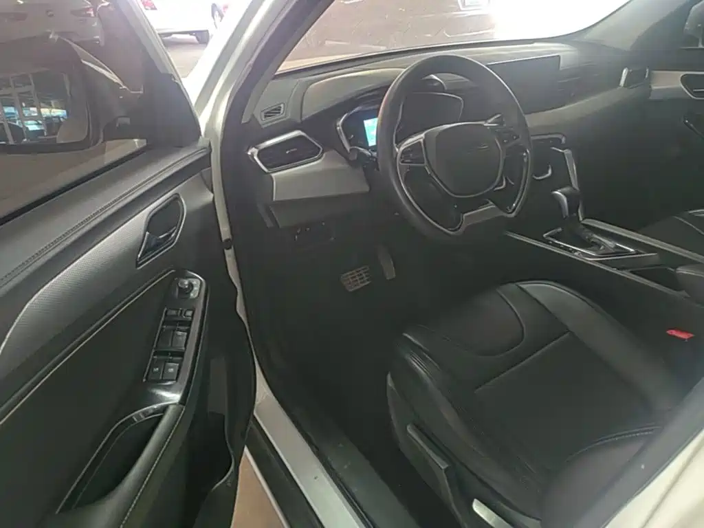 BAIC X3 — фото 15
