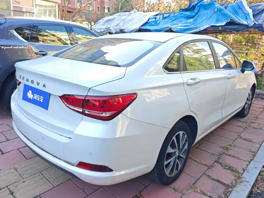 BAIC Senova D50 — фото 3