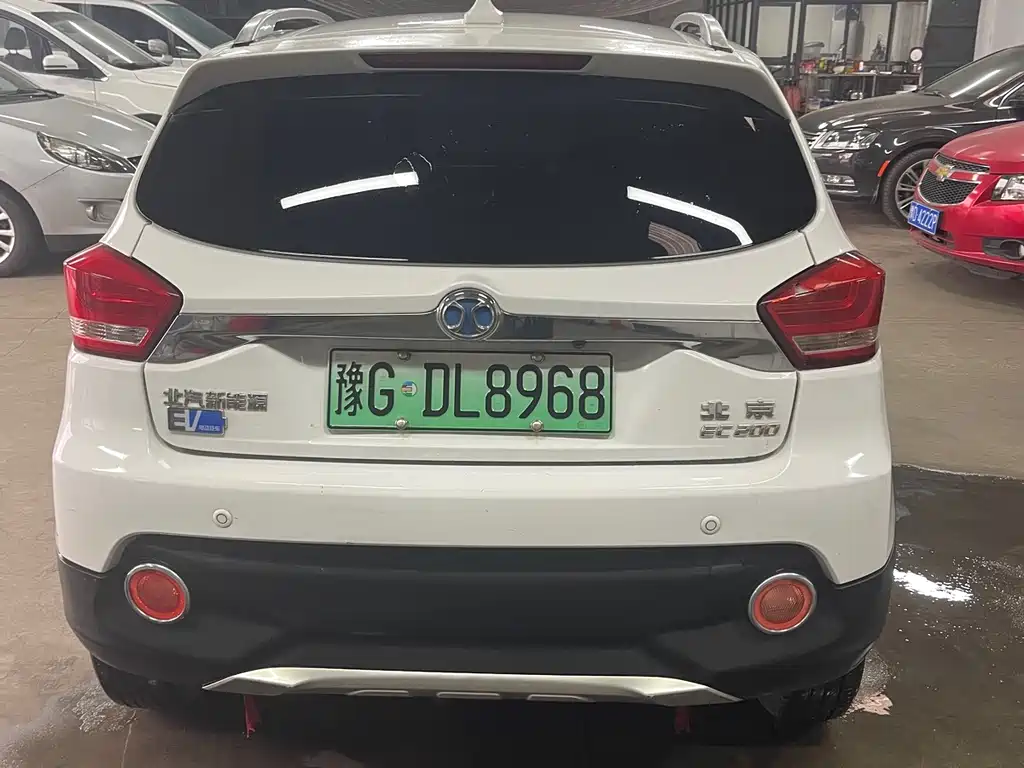 BAIC New Energy EC — фото 6