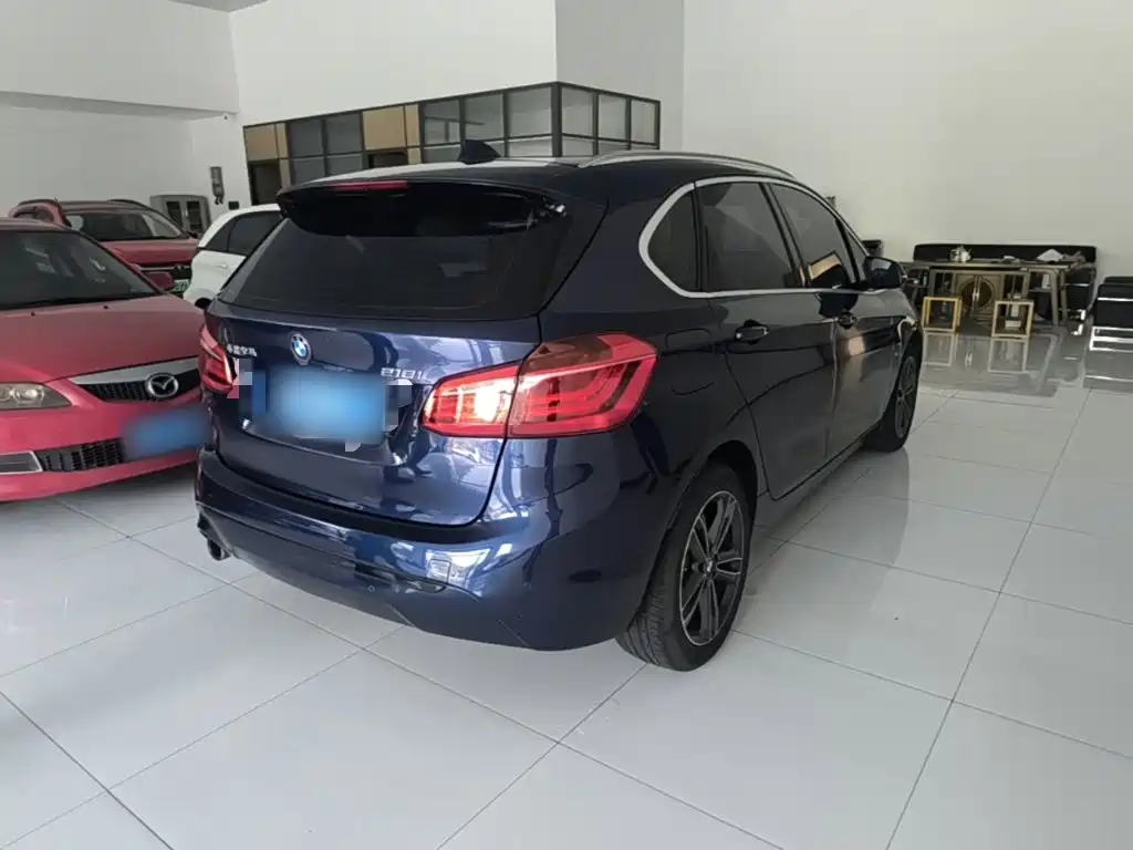 BMW 2 Series Active Tourer — фото 6