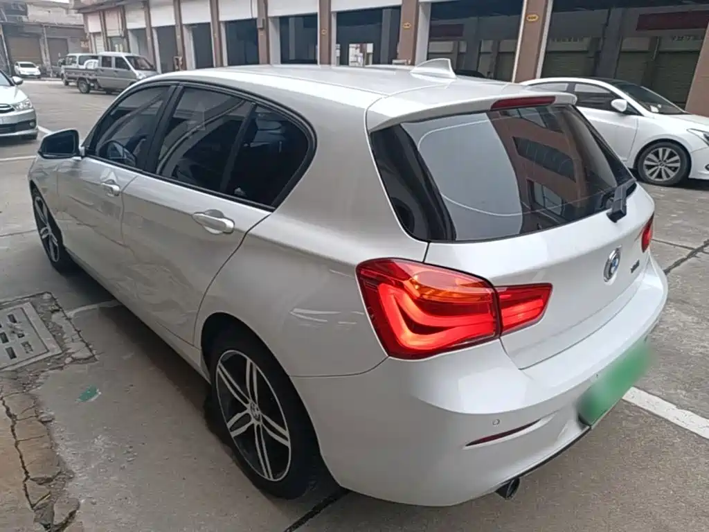 BMW 1 Series (Import) — фото 4
