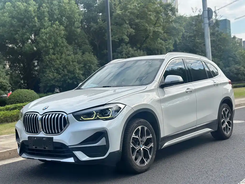 BMW X1 — фото 3