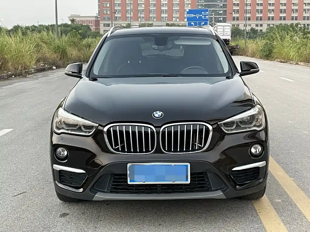 BMW X1 — фото 2