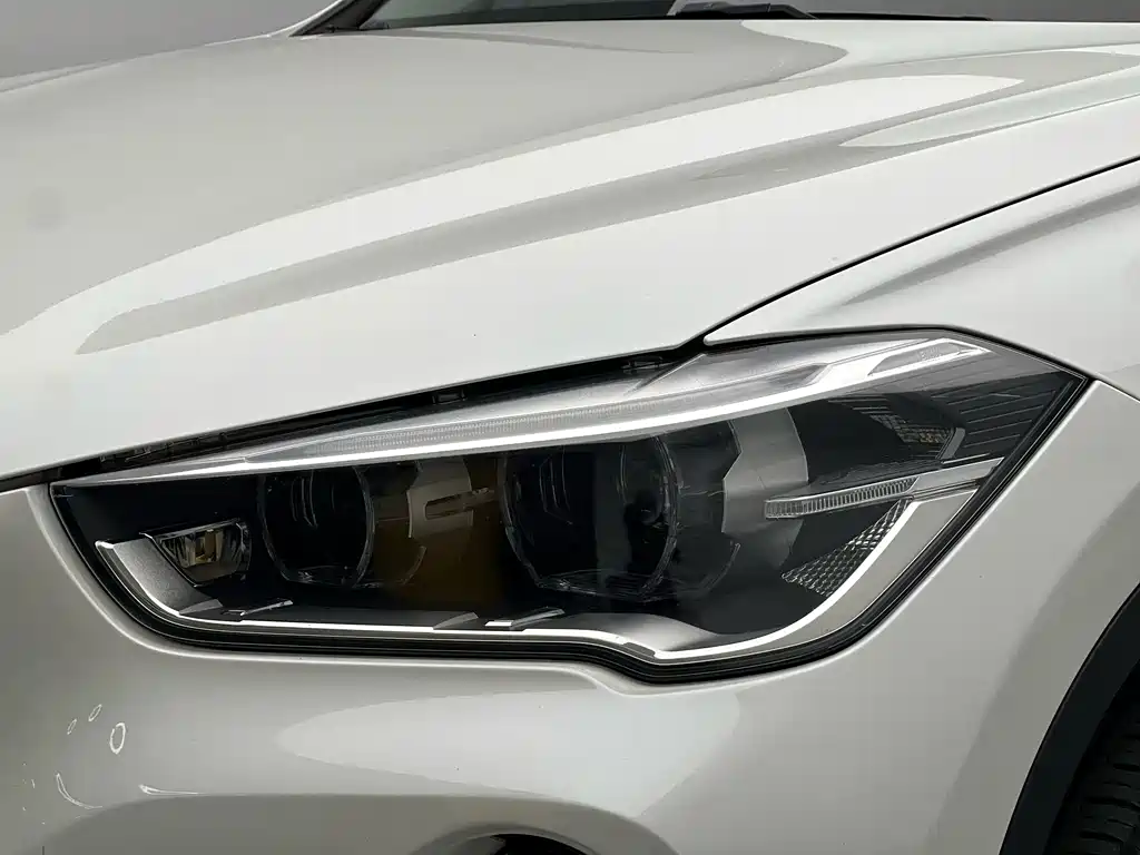BMW X1 — фото 11
