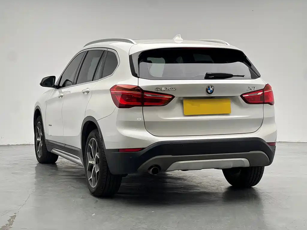 BMW X1 — фото 4