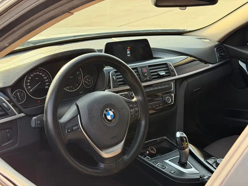 BMW 3 Series — фото 9
