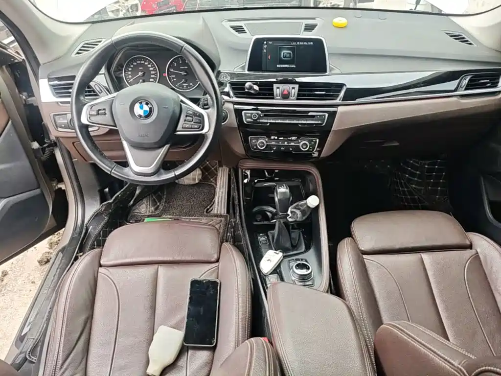 BMW X1 — фото 9