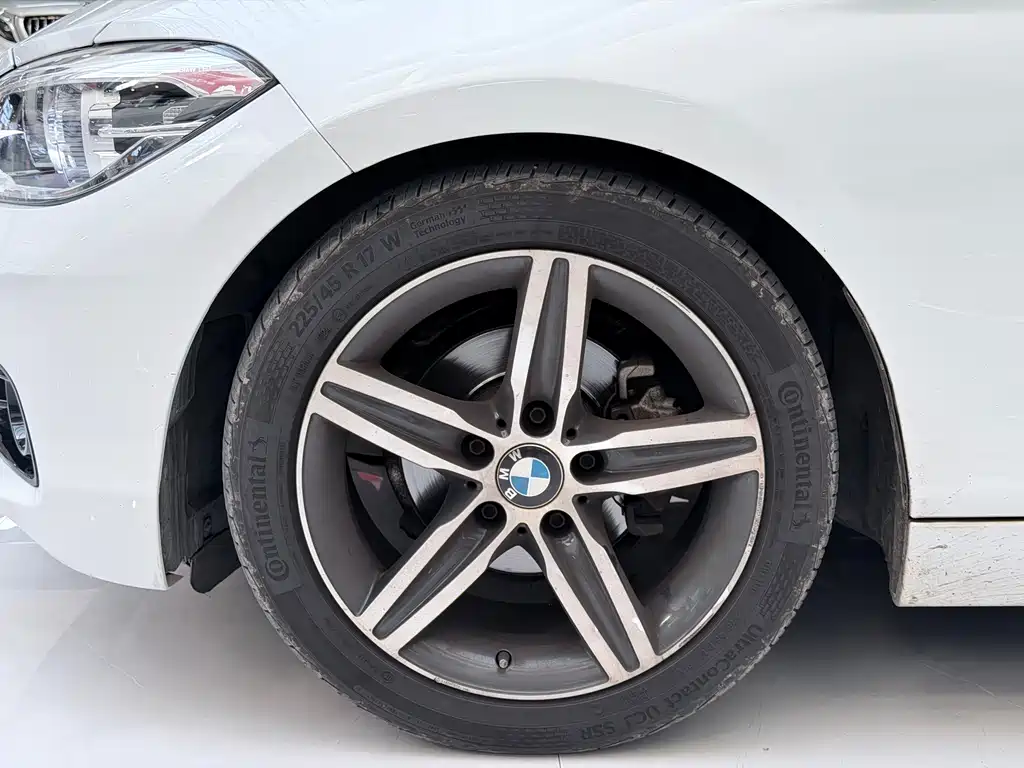 BMW 1 Series (Import) — фото 9