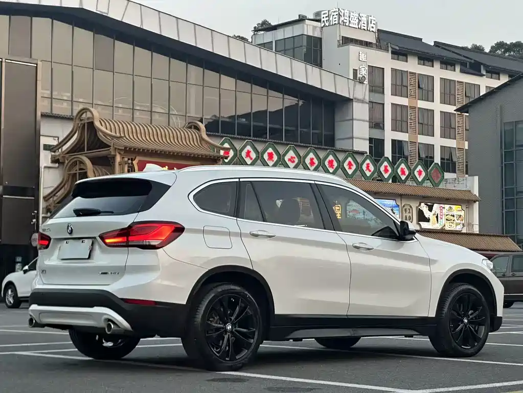 BMW X1 — фото 15