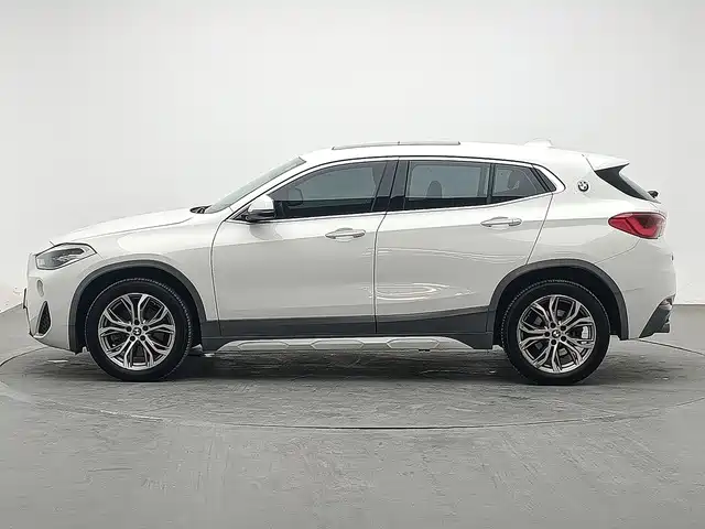 BMW X2 (Import) — фото 2