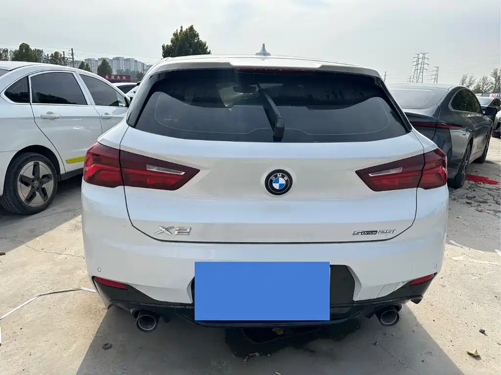 BMW X2 — фото 11
