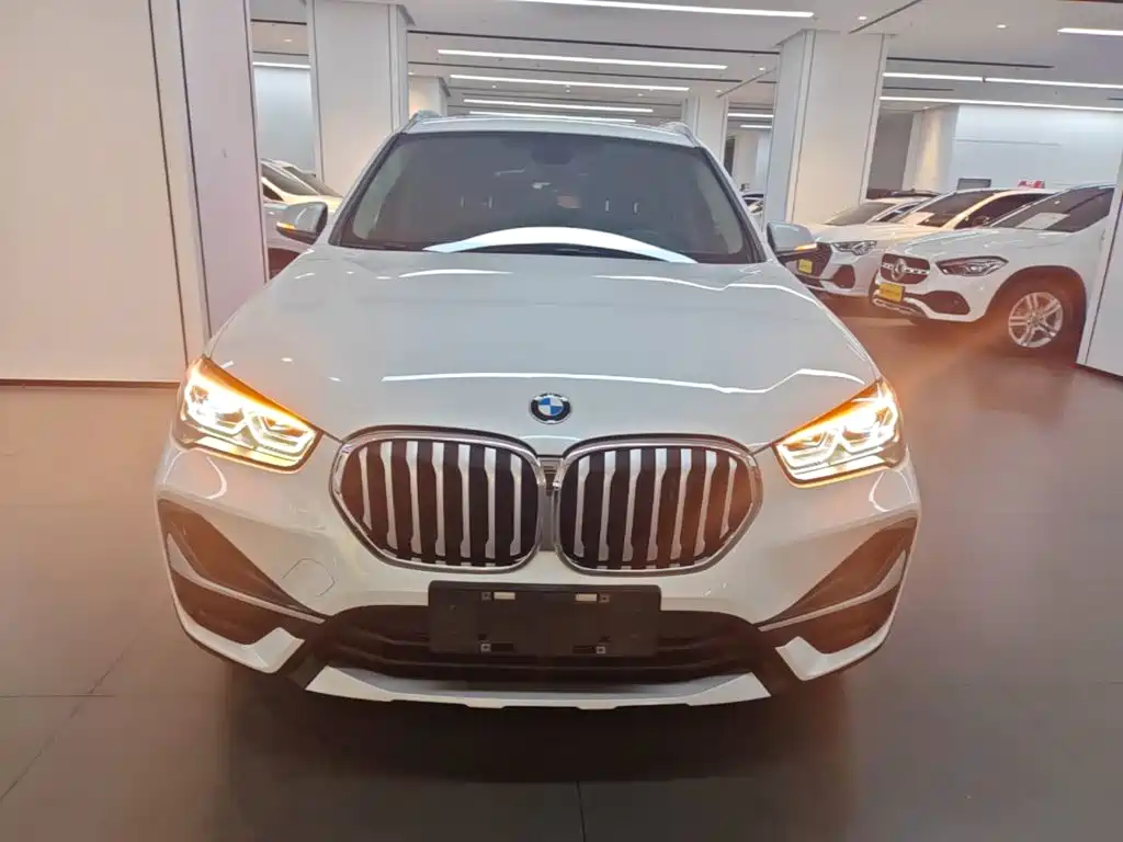 BMW X1 — фото 2