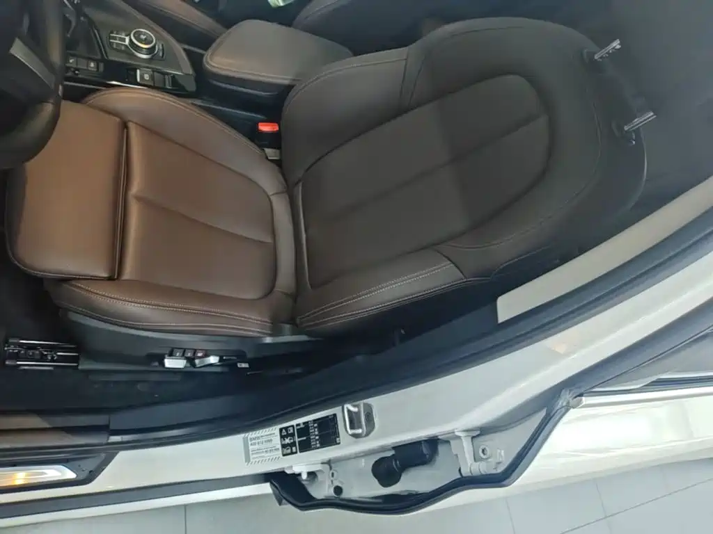 BMW X1 — фото 14