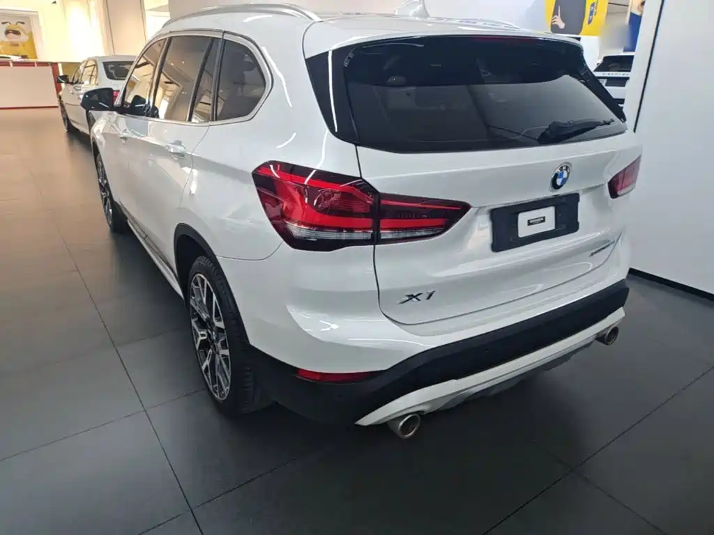 BMW X1 — фото 4