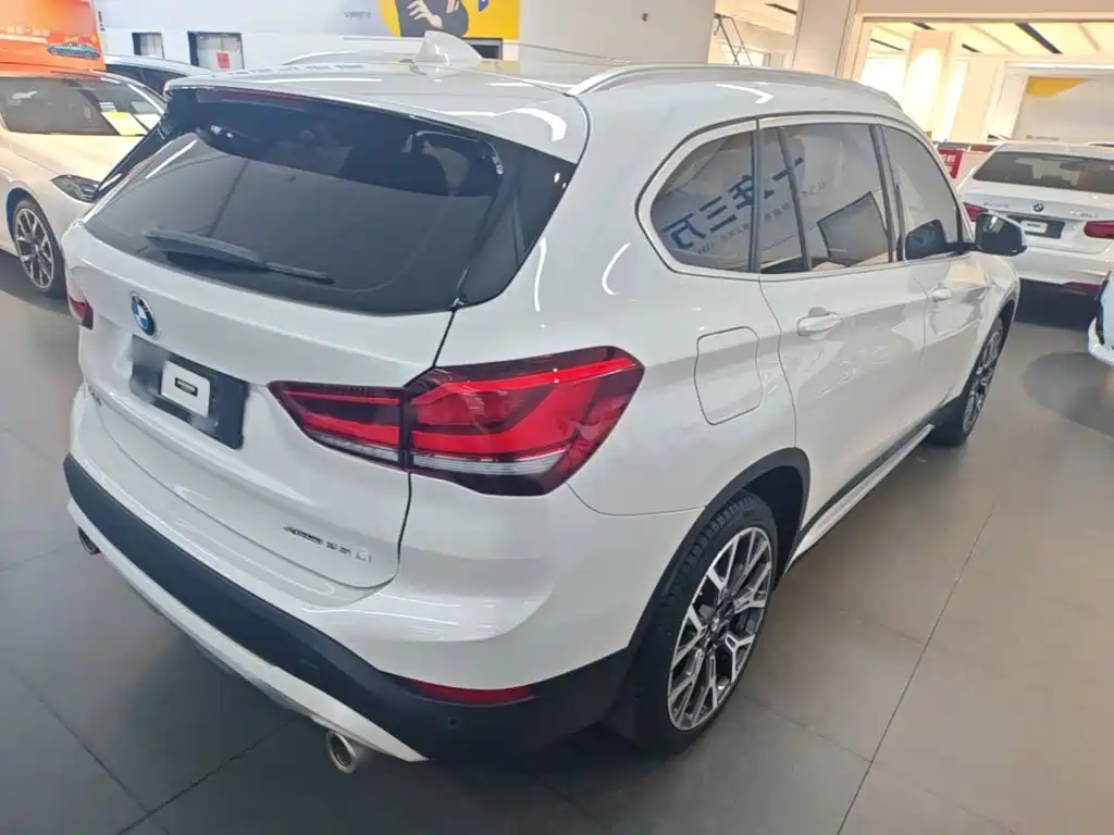 BMW X1 — фото 6