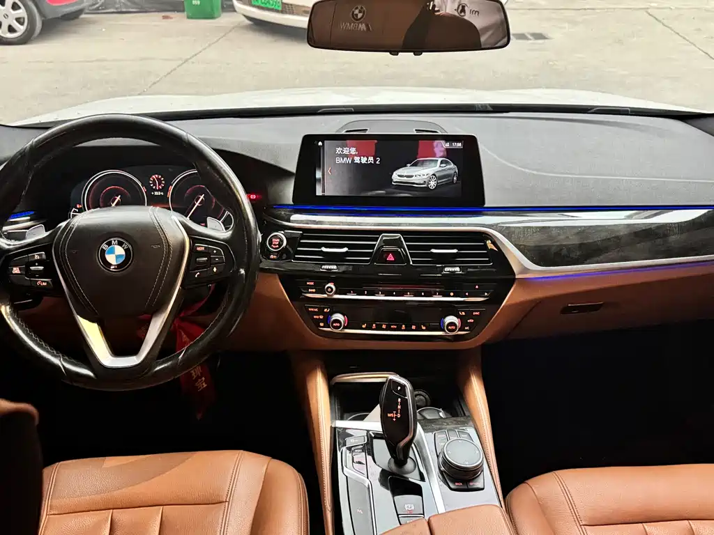BMW 5 Series — фото 5