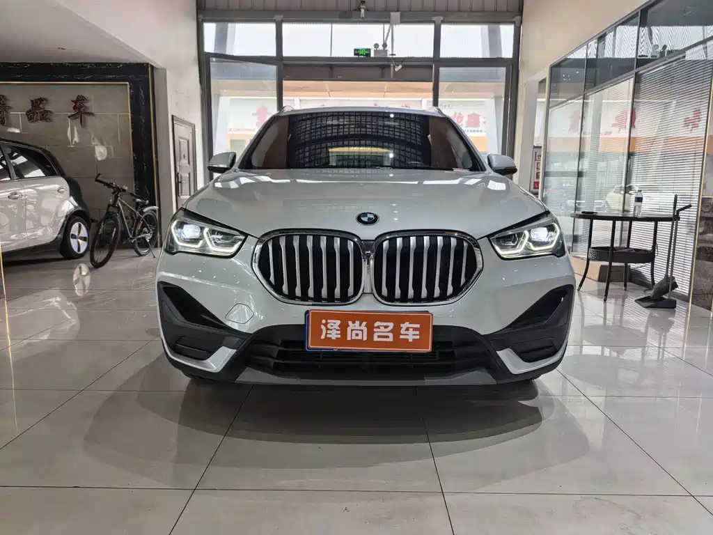 BMW X1 — фото 2