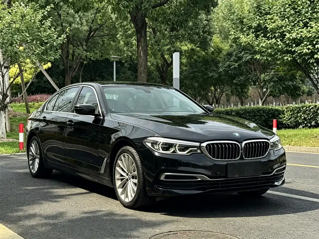 BMW 5 Series — фото 3