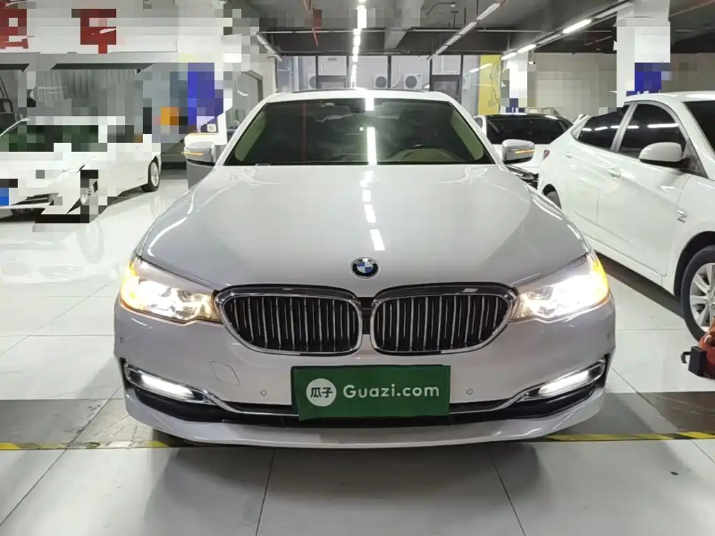 BMW 5 Series — фото 2