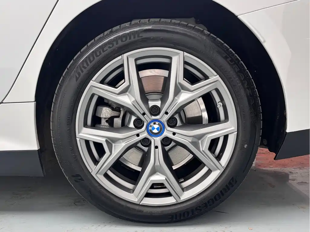 BMW i3 — фото 13