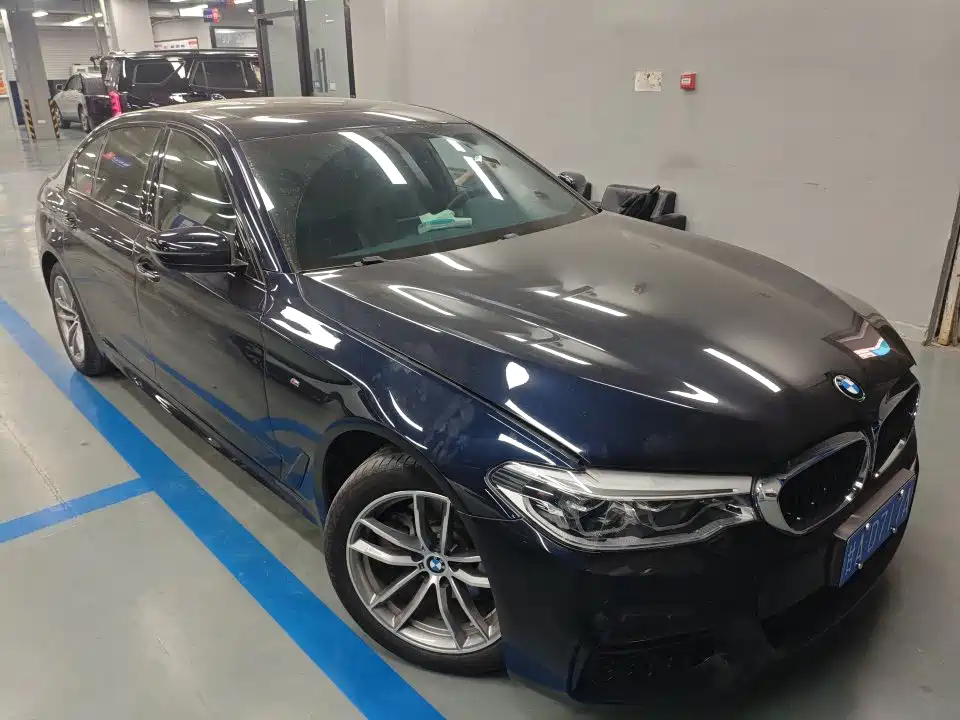 BMW 5 Series — фото 2