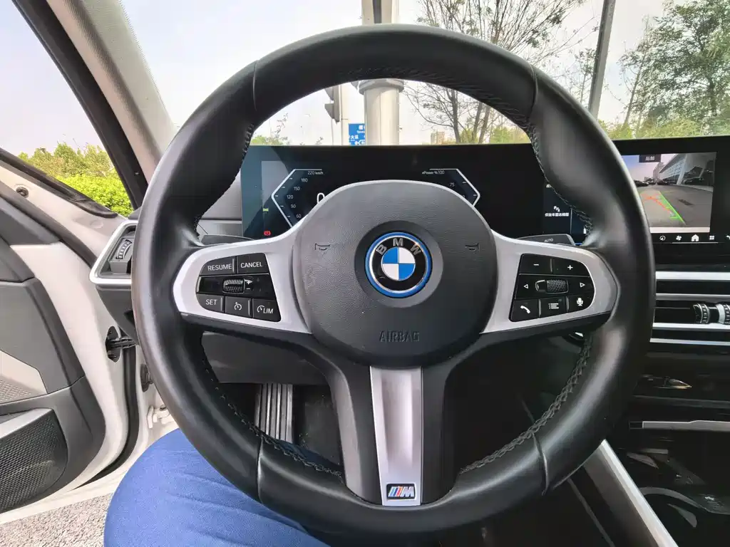 BMW i3 — фото 14