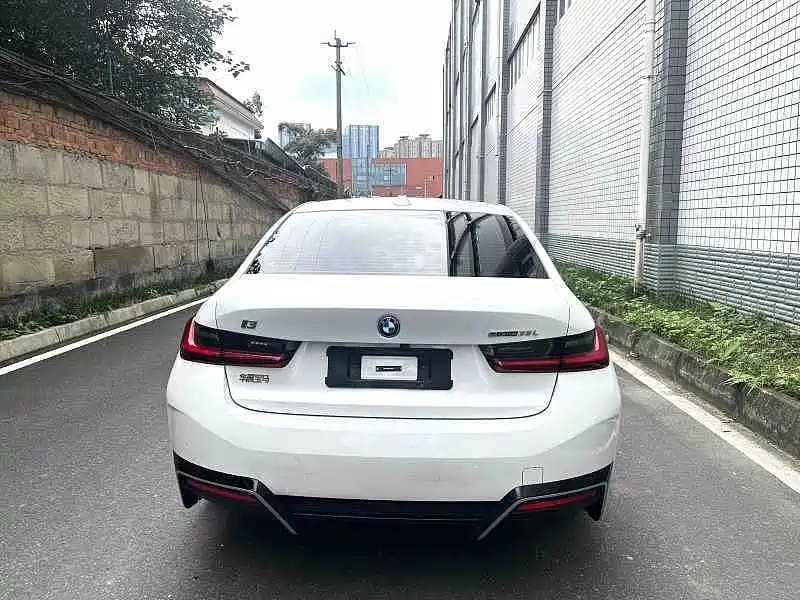 BMW i3 — фото 8
